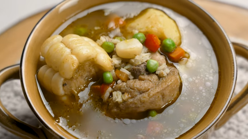 Authentic Peruvian Chicken & Cilantro Soup (Aguadito de Pollo)